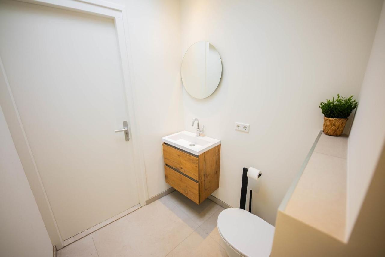 Historical 80M2 Retreat With Sauna Option - R51B ไอนด์โฮเวน ภายนอก รูปภาพ