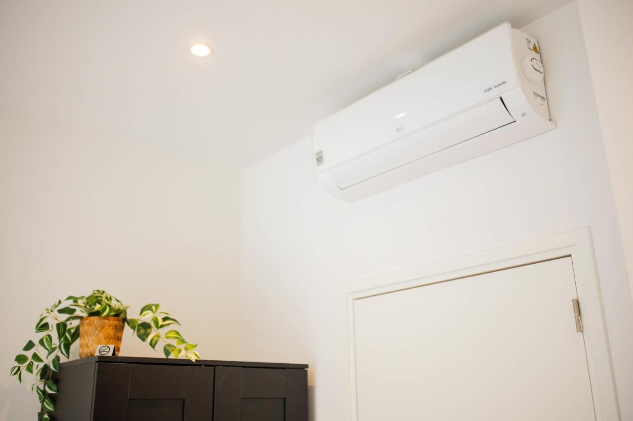 Historical 80M2 Retreat With Sauna Option - R51B ไอนด์โฮเวน ภายนอก รูปภาพ